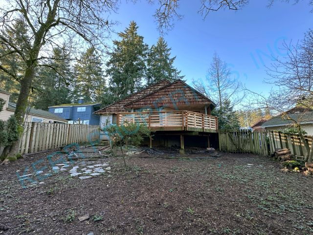Building Photo - Charming 3-Bedroom Haven in Oregon City with 2 Full Baths – 1,350 Sq. Ft. of Comfort!