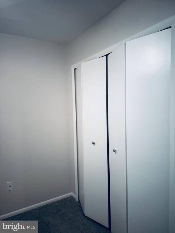 Building Photo - 15839 Millbrook Ln