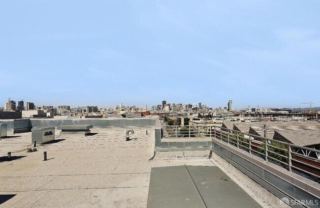 Building Photo - 451 Kansas St