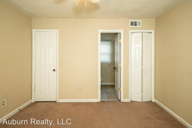 Building Photo - 2 br, 2 bath House - Campus Courtyard @ Gl...