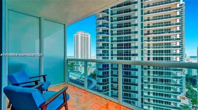 Building Photo - 1830 S Ocean Dr