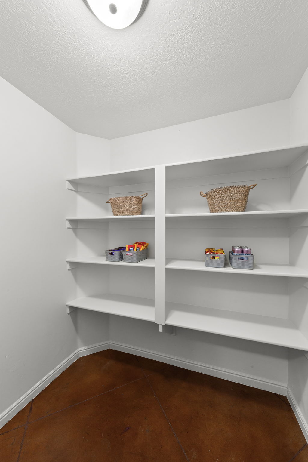 Building Photo - 2801 E 450 N