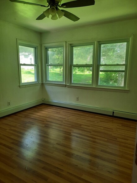 Building Photo - 300 County Rd 565