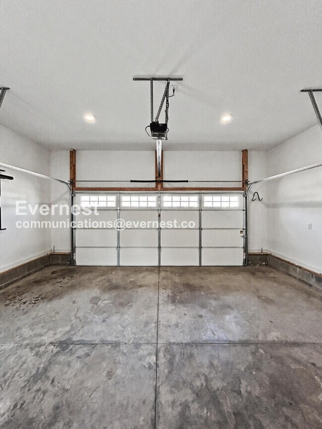 Building Photo - 3531 Davis Glade Ct