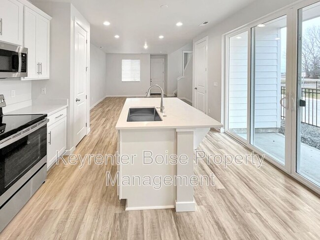 Building Photo - 12761 W Norterra Ln