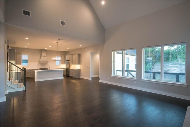 Building Photo - 3018 Sunridge Dr