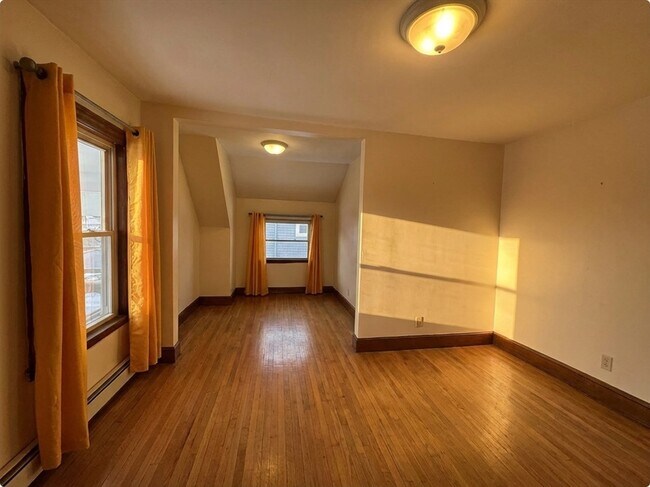 Building Photo - 16 Boston Ave