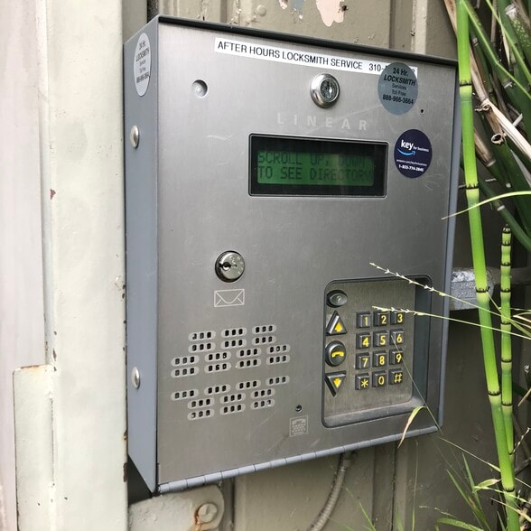 security entrance - 7526 Fountain Ave