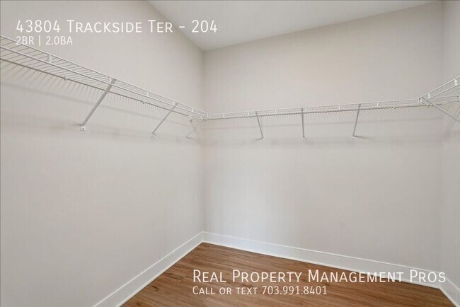 Building Photo - 43804 Trackside Ter