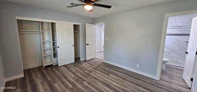 Building Photo - 642 W Plata Ave