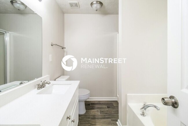 Building Photo - 3 Bedroom Pet-Friendly Home in Covington, GA with Main Street Renewal