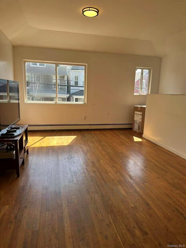 Building Photo - 20-18 121st St