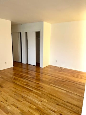 Building Photo - 235 Larchmont Ave