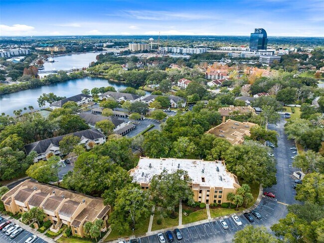 Building Photo - 610 Cranes Way