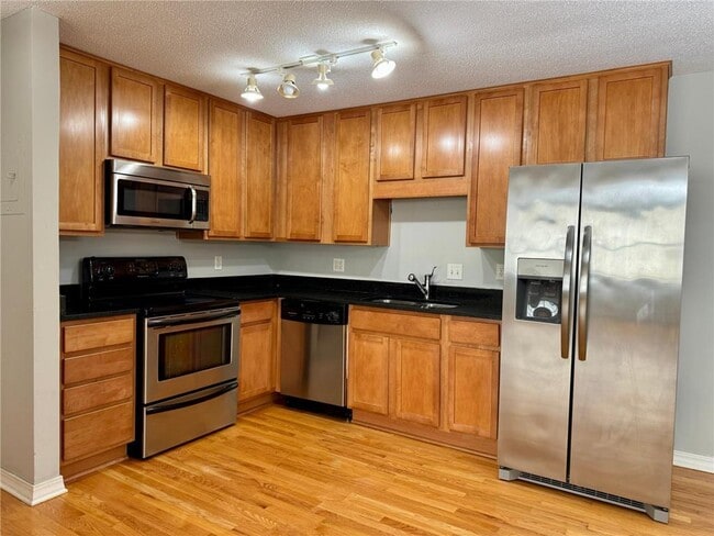 Building Photo - 3150 Excelsior Blvd