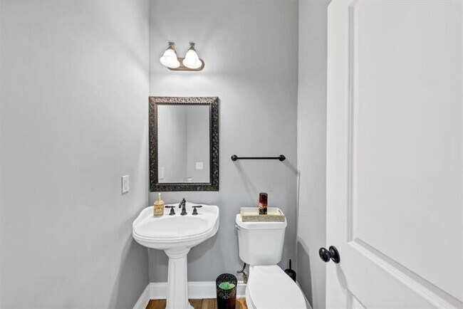 Building Photo - 3440 Burdett Ct