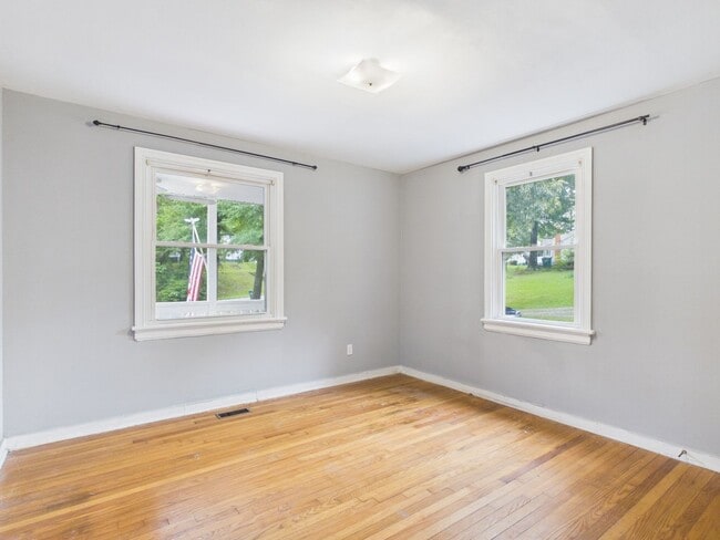 Building Photo - 1518 Ethridge Dr
