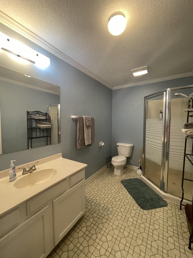 Building Photo - 7812 Swails St