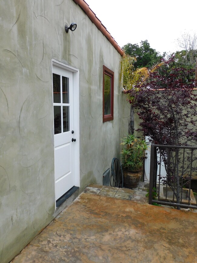 Building Photo - 56 La Venezia Ct