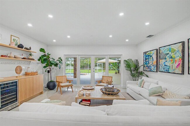 Building Photo - 7230 SW 104th St