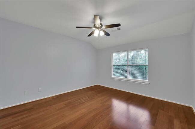 Building Photo - 3 Peach Ridge Pl