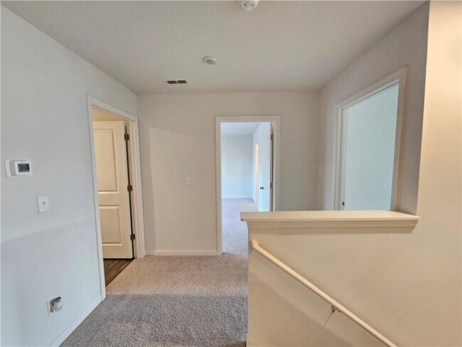 Building Photo - 504 Pemberton St