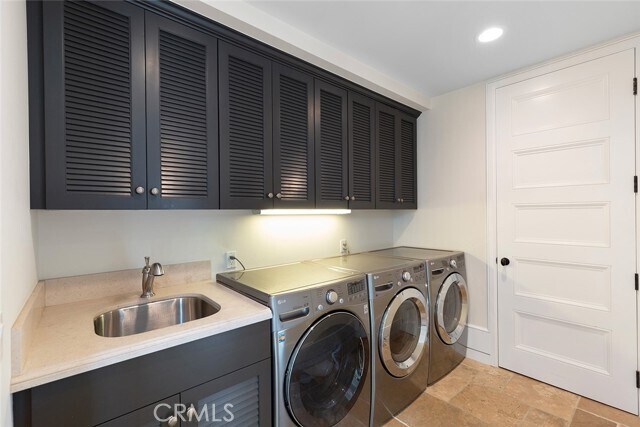 Building Photo - 322 Emerald Bay