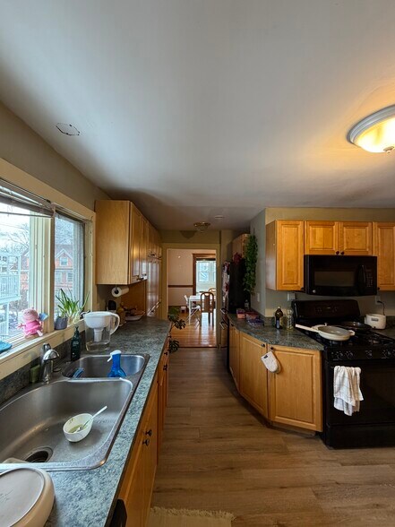 Building Photo - 229 Corey Rd