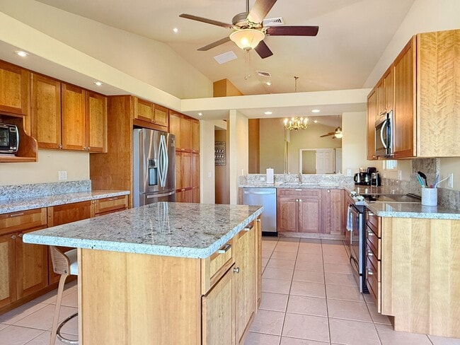 Building Photo - Fully Furnished Single Level Home with a Pool