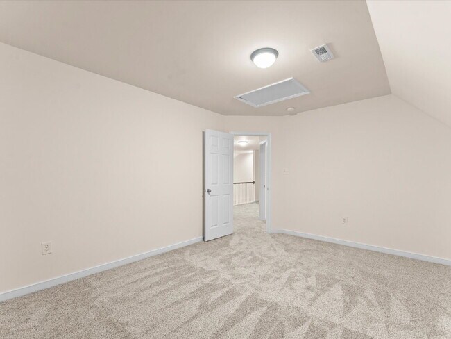 Building Photo - 709 Abbey Village Cir