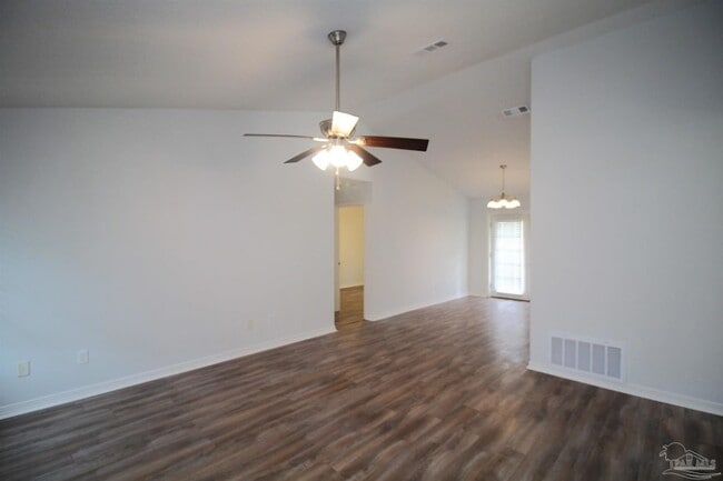 Building Photo - 7679 Old Hickory Dr