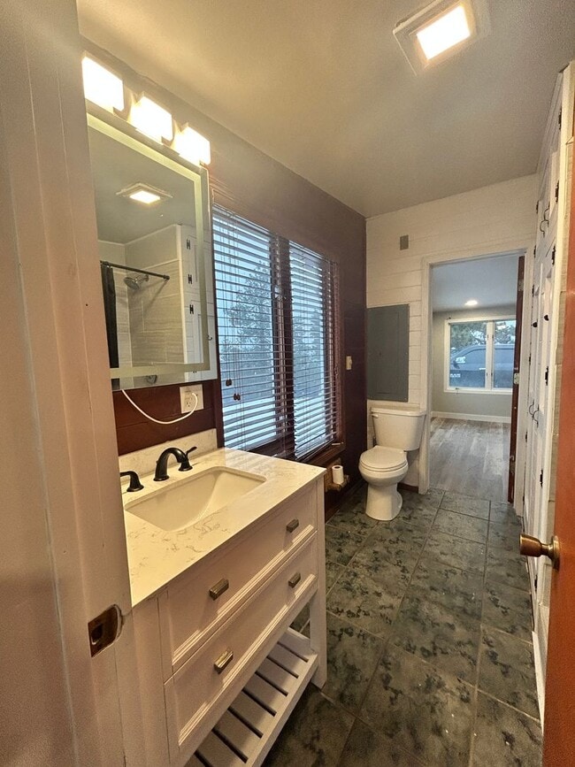 Building Photo - Cozy 1-Bed Cabin on 30 Private Acres – Incredible Views & Outdoor Access