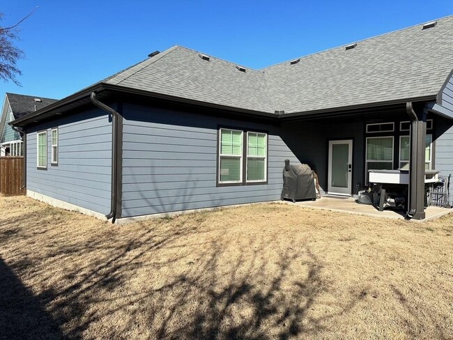 Building Photo - 412 Carneros Dr