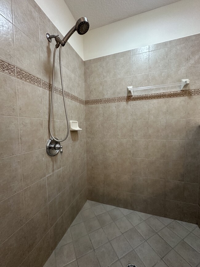 Building Photo - 5204 Comfort Ct
