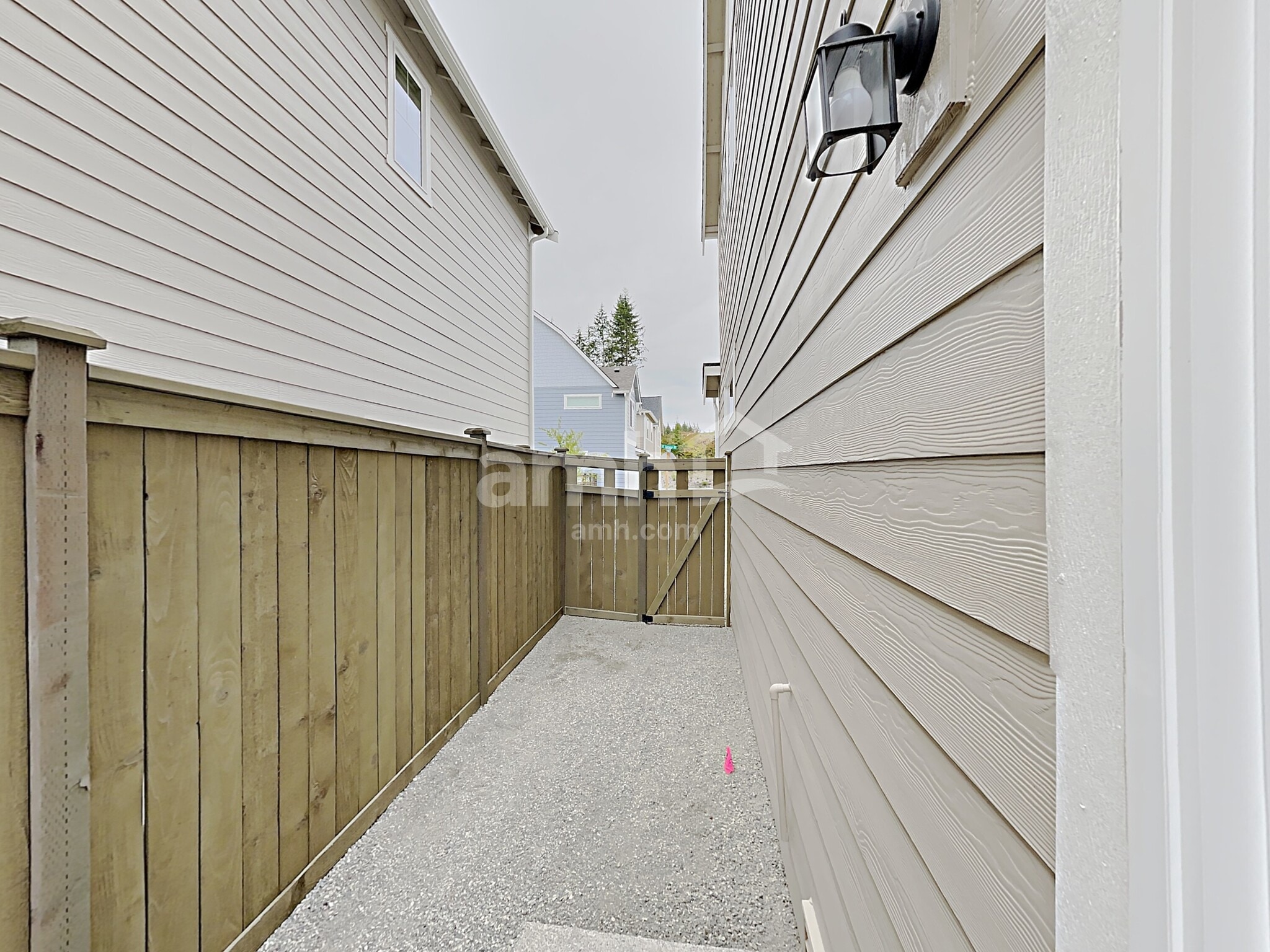 Building Photo - 23355 SE Dogwood St