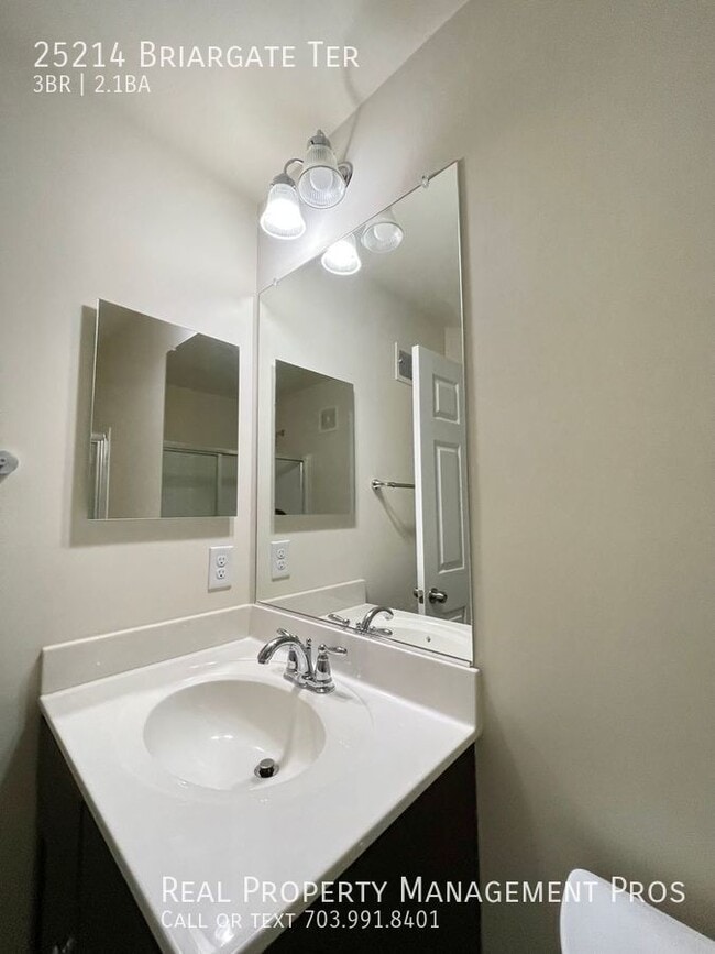 Building Photo - 25214 Briargate Terrace