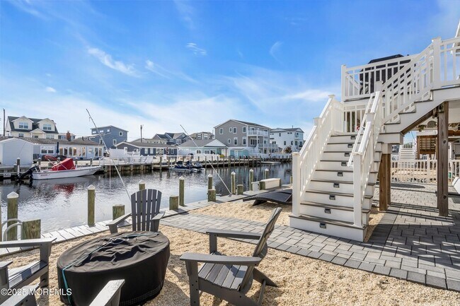 Building Photo - 44 Harold Ln