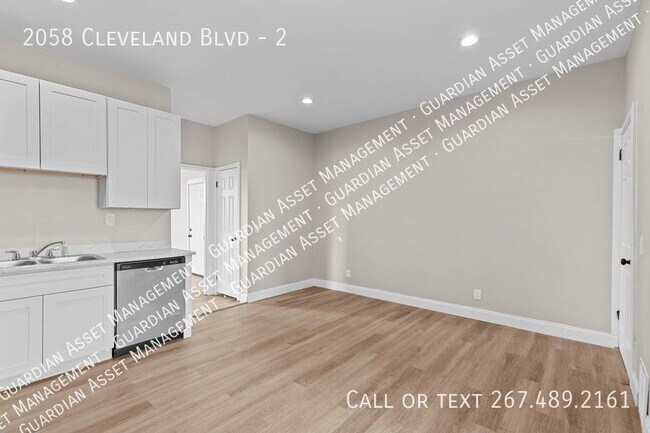 Building Photo - 2058 Cleveland Blvd