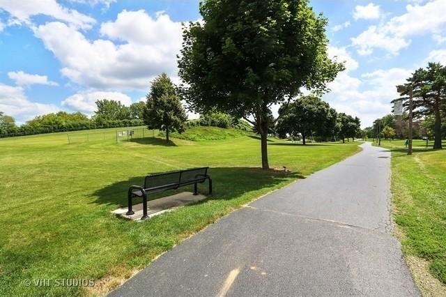 Building Photo - 20 Parkside Ct