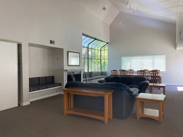 Building Photo - 1404 Woodlake Dr