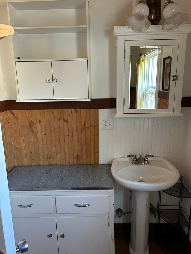Building Photo - Charming 4-Bedroom Home Near Cal Poly Humb...