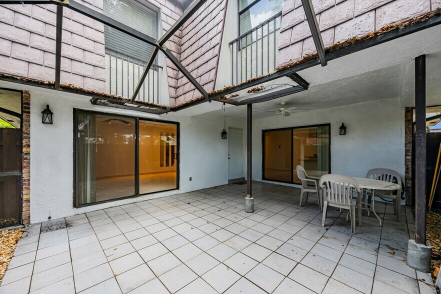 Building Photo - 7506 Courtyard Run E