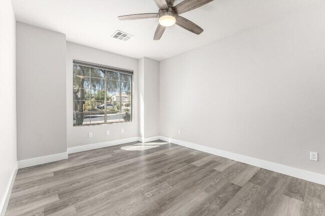 Building Photo - 993 S 239th Dr