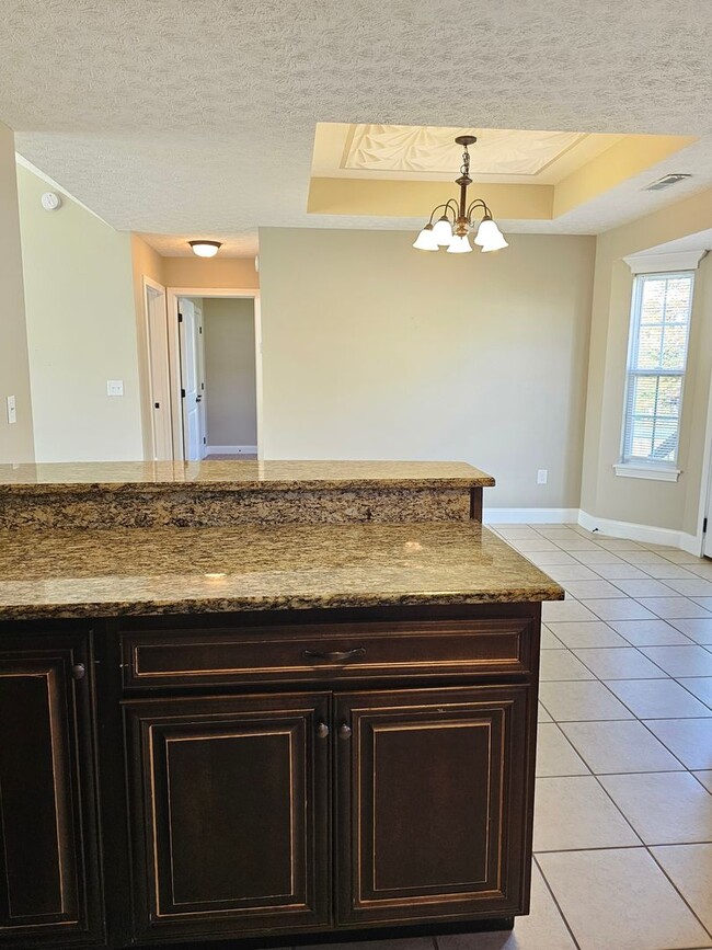Building Photo - 110 Naples Ct
