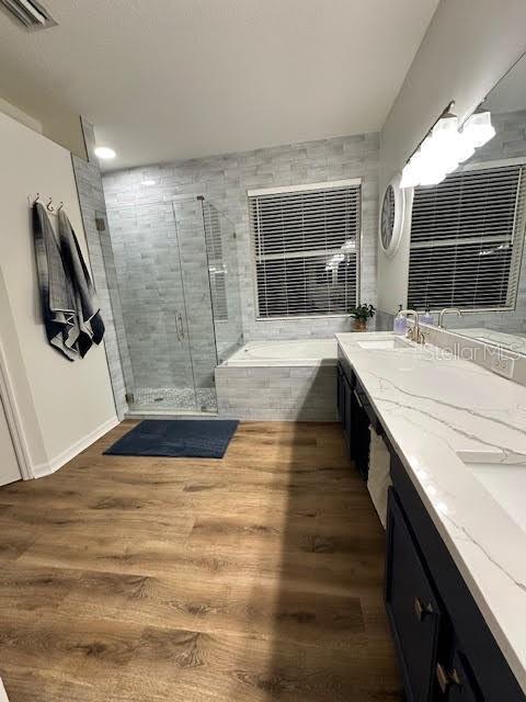 Building Photo - 5225 Villagebrook Dr