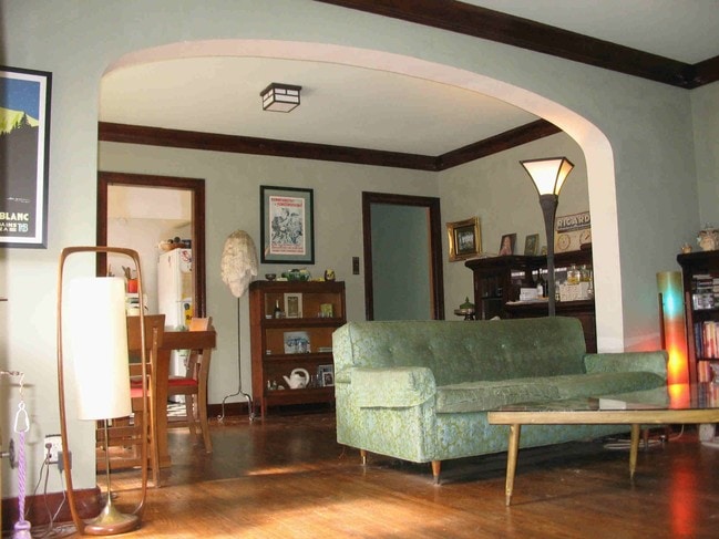 Building Photo - 727 N Occidental Blvd