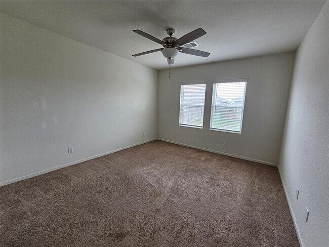 Building Photo - 2056 Spindletree Ln