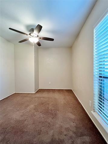Building Photo - 7132 Nutmeg Ln