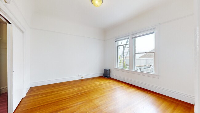 Building Photo - 3097 Washington St