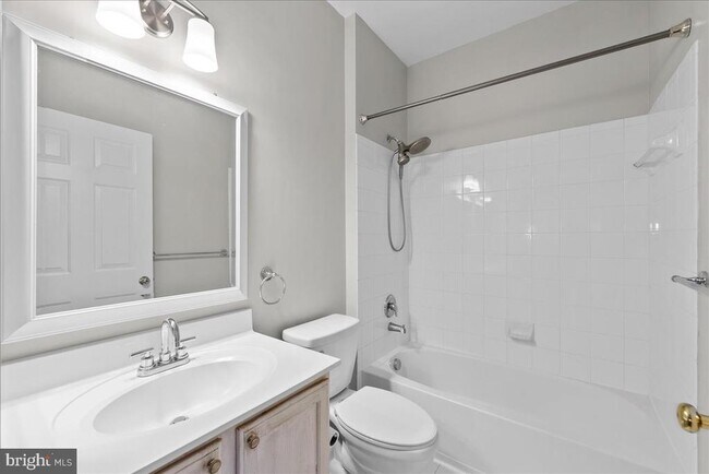 Building Photo - 8436 Kirby Lionsdale Dr